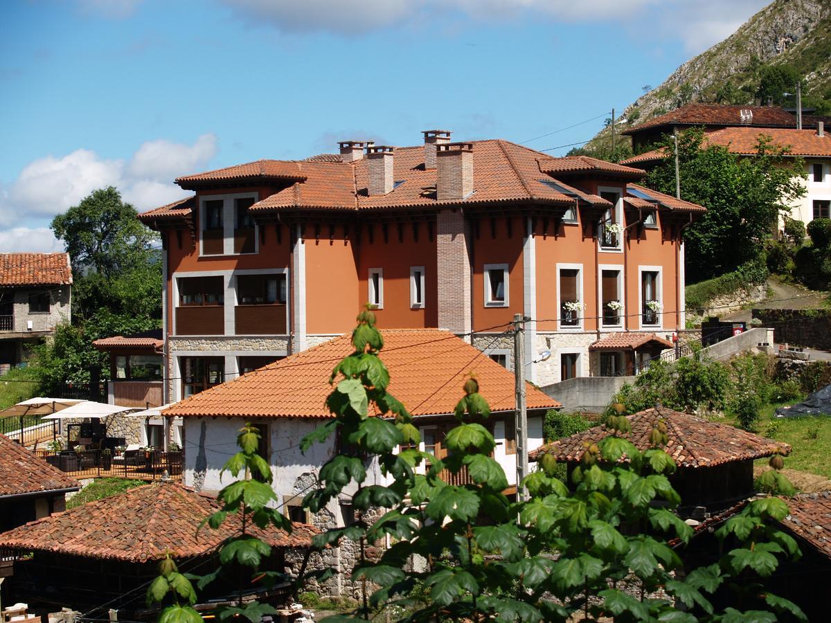 Hotel La Casona De Llerices Onís Exterior foto