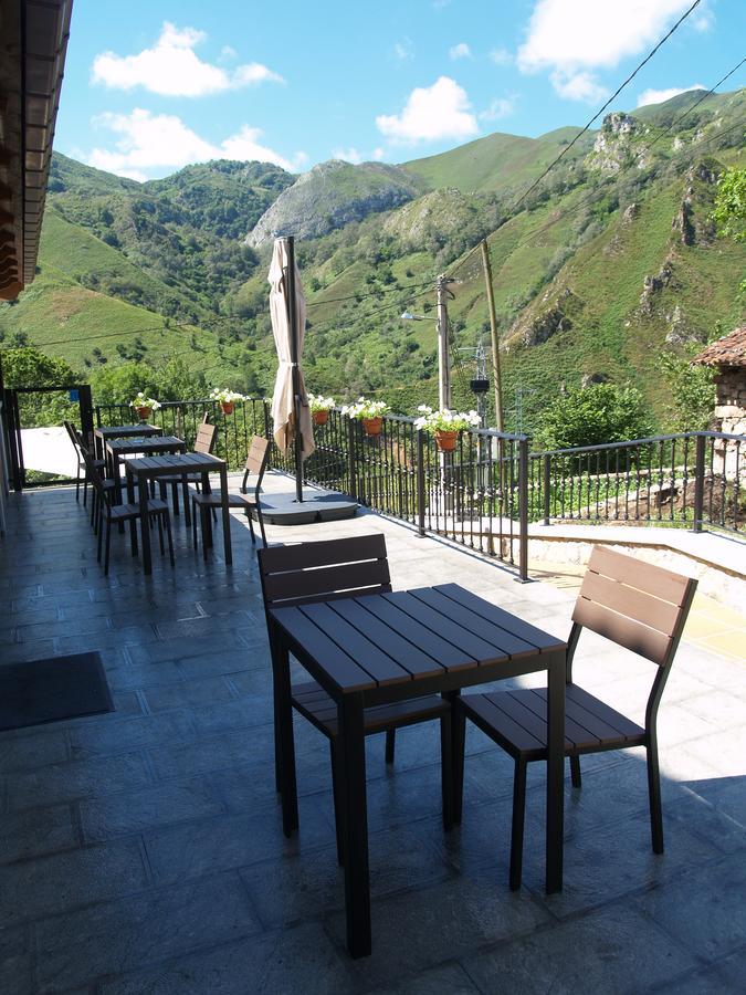 Hotel La Casona De Llerices Onís Exterior foto