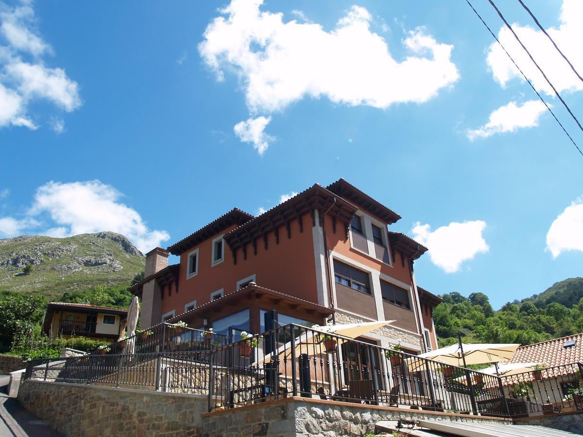 Hotel La Casona De Llerices Onís Exterior foto