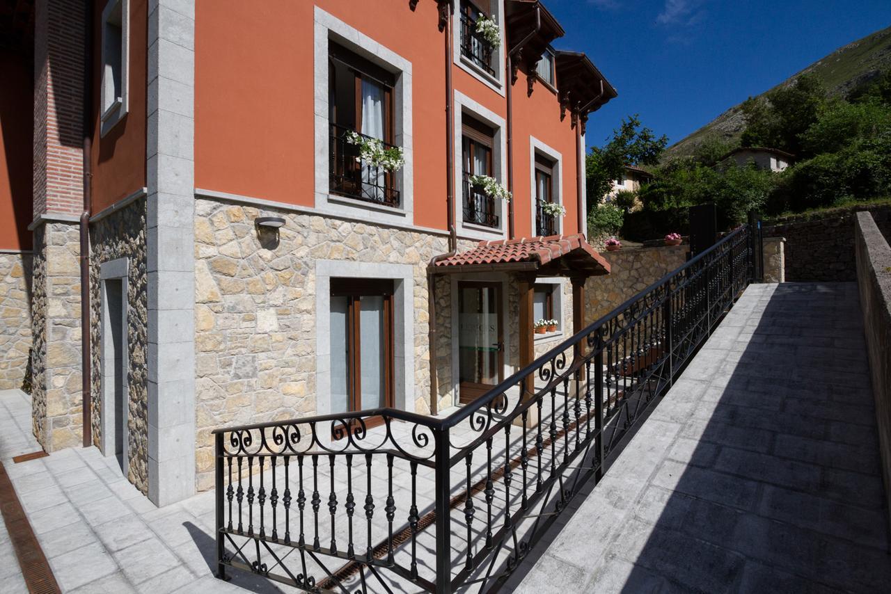 Hotel La Casona De Llerices Onís Exterior foto